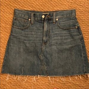 Madewell Denim Skirt- size 28 in jean sizing
